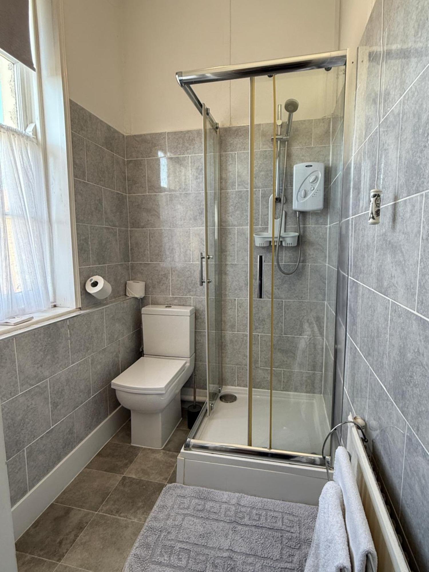 Spring Garden Guest House Госпорт Екстериор снимка