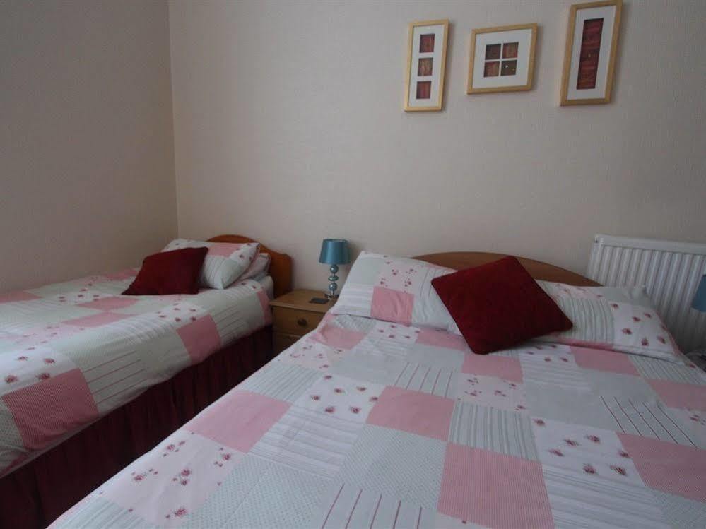 Spring Garden Guest House Госпорт Екстериор снимка